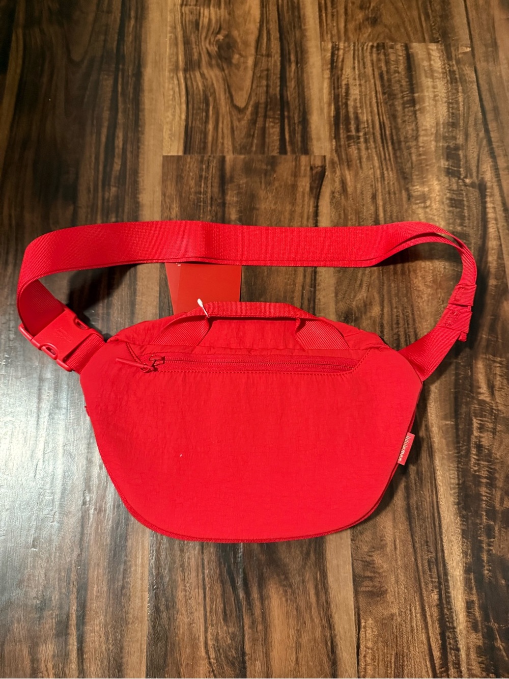Lululemon athletica Lunar New Year Curved Crossbody Bag 3L - Picture 10 of 10